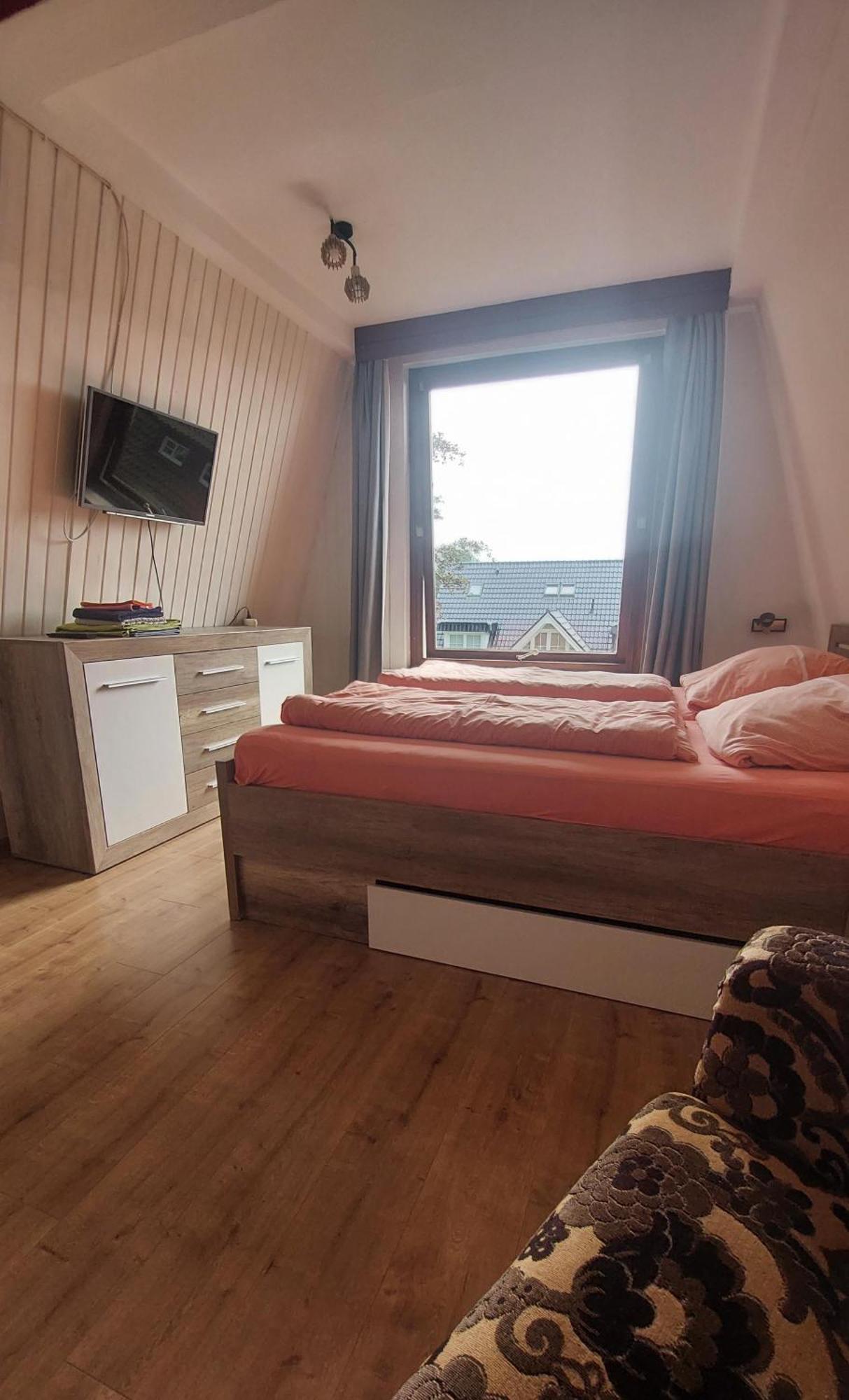 Ruhige, Gruene Oase In Scharbeutz, 200m Vom Entfernt Apartment